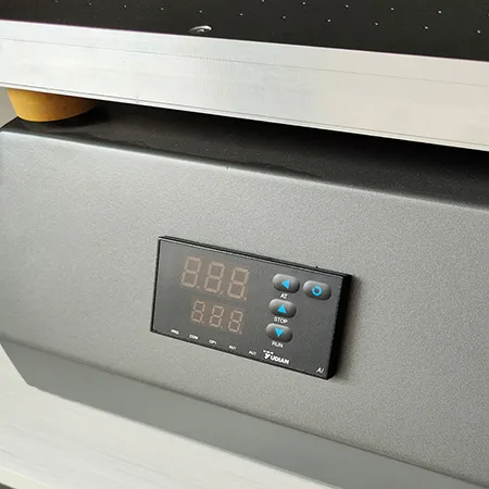 Wide-range temperature control up to 150°C (±0.5°C)