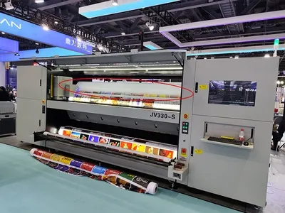 Vacuum table installed on a printing machine