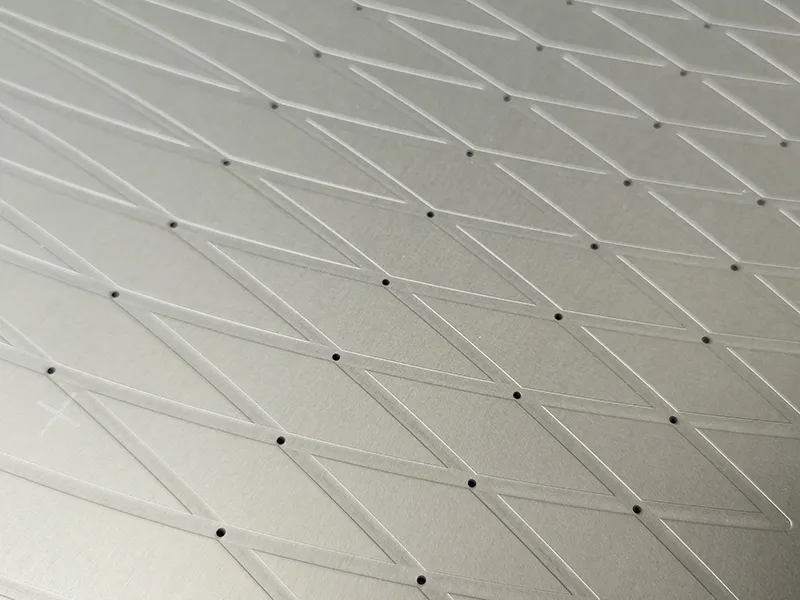 Patterned slots
