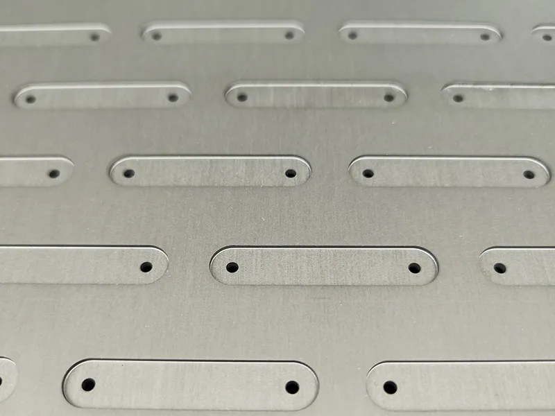Long hole slots